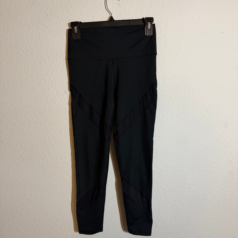 Marika Chill Play Move Black Mesh Panel High Waist Crop Leggings Womens Medium